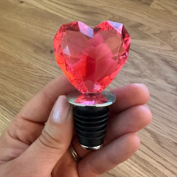 Heart Shaped Wine Stopper - Picture 2 of 4